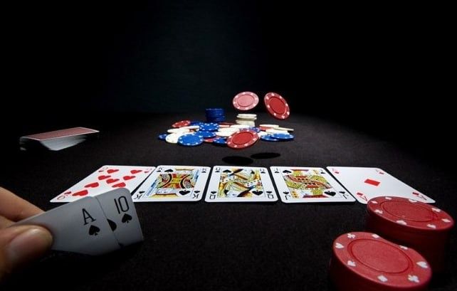 Wolf Gold Slot کیسینو میں ایک آن لائن گیم کا انتخاب کریں۔
